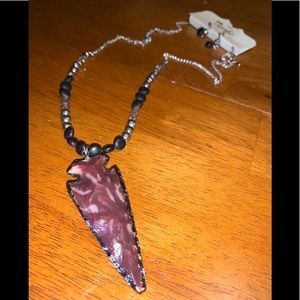 NWT Purp silver arrowhead necklace & earrings set